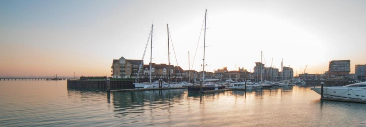 Modern Ensuite Rooms And Studios In Southampton - Sk Luaran gambar